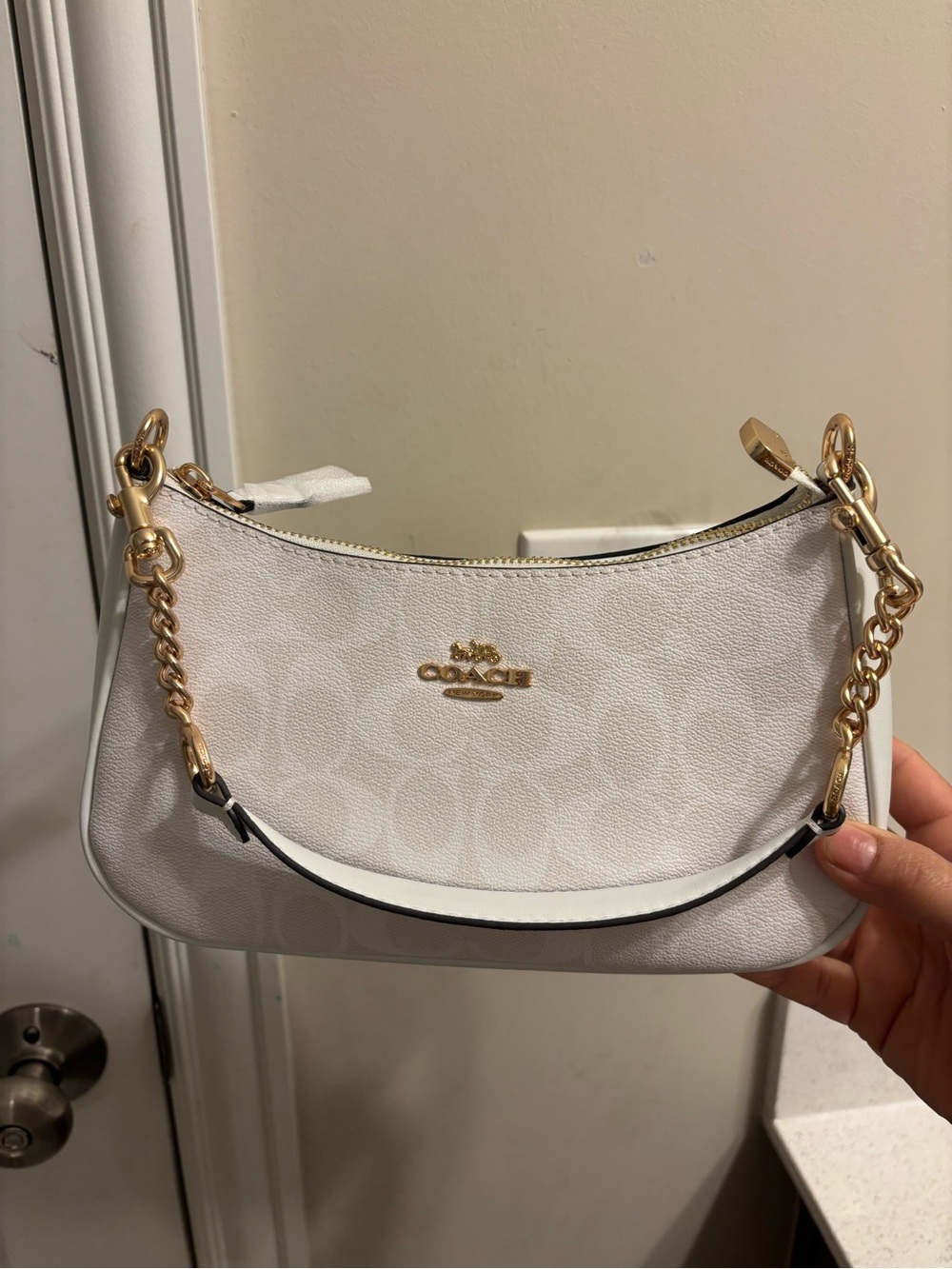 Coach White Signature tari Shoulder Bag with Gold Hardware